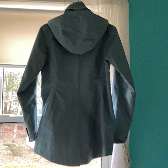 Marmot Shell Jacket - Picture 4 of 9